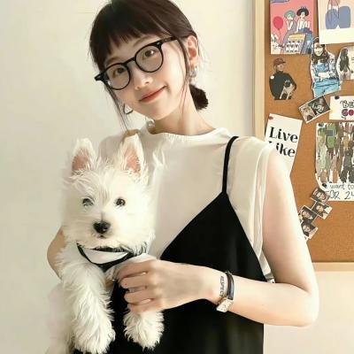 愤怒的黑人女孩与她的怪物